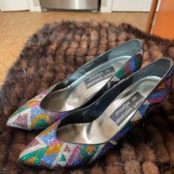 Stuart Weitzman Vintage Heels - Picture 2 of 3